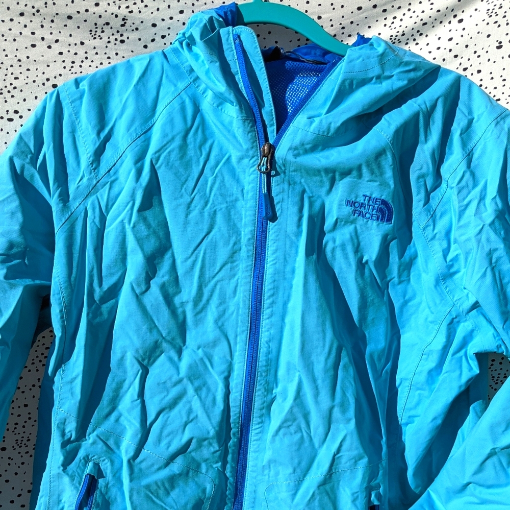 The North Face Teal Raincoat L